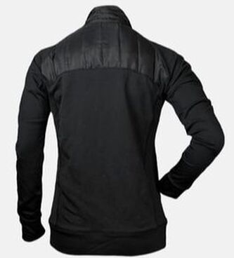 New Hot Chocolate 15k/5K jacket is breathable and warm.